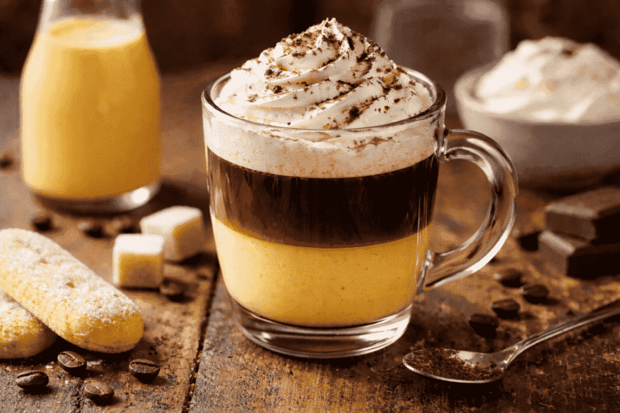 Advocaat káva: slavnostní krémový recept!